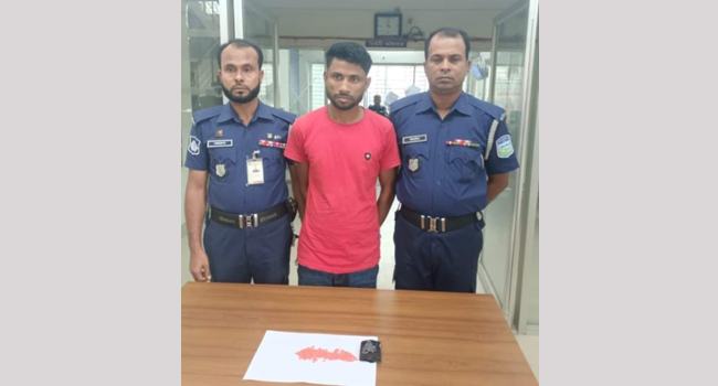 হালুয়াঘাটে ইয়াবাসহ হত্যা মামলার আসামি গ্রেফতার