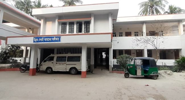 গজারিয়ায় বজ্রপাতে স্ত্রীর মৃত্যু, স্বামী আহত