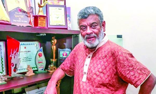 চলে গেলেন সুজেয় শ্যাম