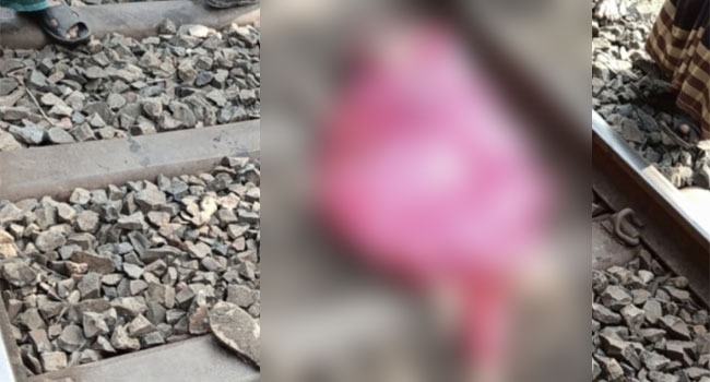 চুয়াডাঙ্গায় গৃহবধূকে কুপিয়ে হত্যা