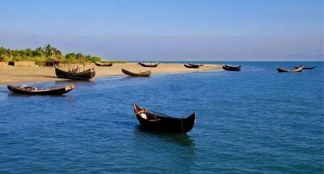 সেন্টমার্টিন দ্বীপে পর্যটন সাময়িকভাবে সীমিত করবে সরকার