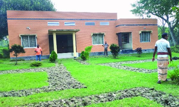 ধ্বংসের পথে চুয়াডাঙ্গার সুলতানি আমলের প্রতœতাত্ত্বিক নিদর্শন