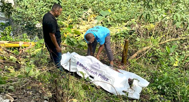 নারায়ণগঞ্জে চালককে হত্যা করে প্রাইভেট কার ছিনতাই