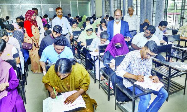 সিভাসুর তত্ত্বাবধানে কৃষি গুচ্ছের ভর্তি পরীক্ষা সম্পন্ন