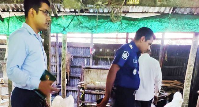 কাউখালীতে নিষিদ্ধ অ্যামোনিয়া ব্যবহার করায় বেকারি মালিককে জরিমানা