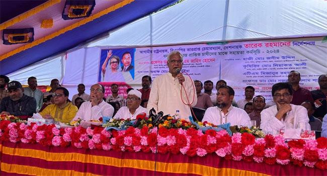 শেখ হাসিনা জোর করে ক্ষমতায় ছিলেন, তাই ভয়ে পালিয়েছেন : ডা. জাহিদ
