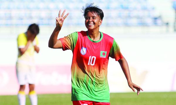 তহুরার হ্যাটট্রিকে ফাইনালে বাংলাদেশ