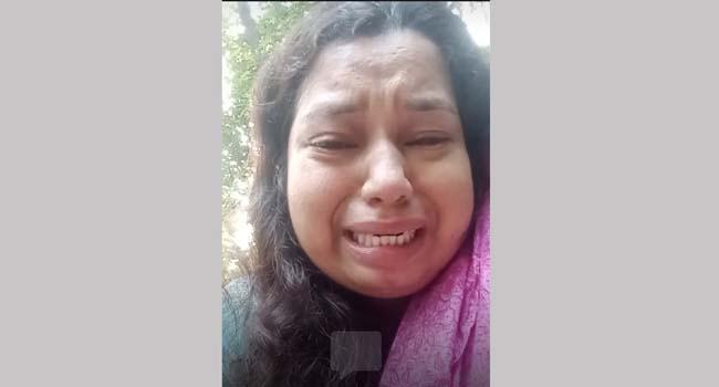ফেসবুক লাইভে এসে বিষপানে প্রাণ দিলেন সেই মেস পরিচালক মীম