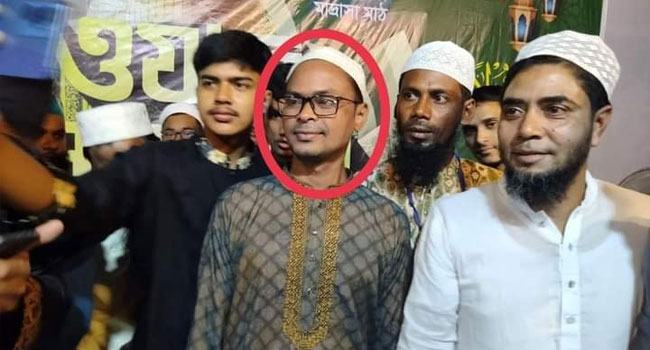 একই পরিবারের ৪ সদস্যের ইসলাম ধর্ম গ্রহণ