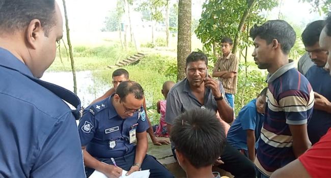 সাদুল্লাপুরে ব্যবসায়ীর ঝুলন্ত লাশ উদ্ধার
