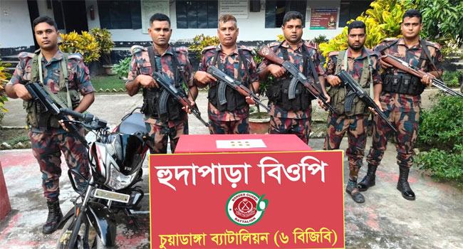 চুয়াডাঙ্গা সীমান্ত থেকে কোটি টাকার স্বর্ণের বার উদ্ধার