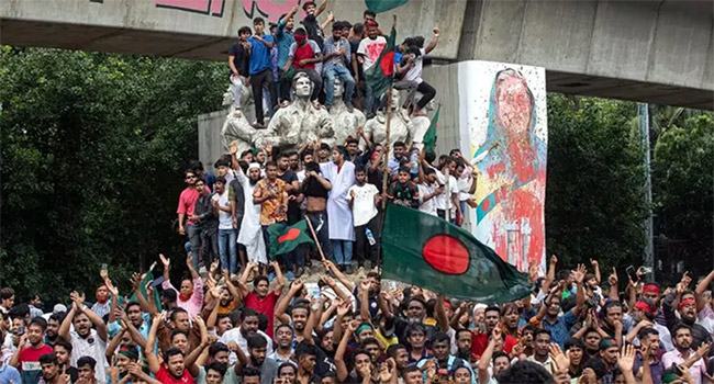 আগস্ট বিপ্লবের ভ্যানগার্ড