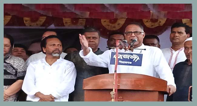 শেখ হাসিনা নেতা-কর্মীদের বড়লোক বানিয়ে দেশকে দেউলিয়া করেছে : টুকু
