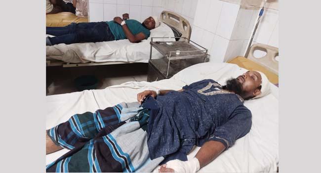 বেলাবতে আওয়ামী সন্ত্রাসীর হামলায় আহত ২