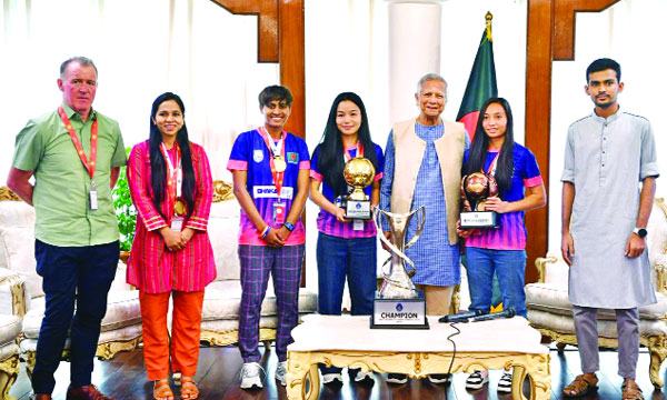 সাবিনাদের চাহিদাগুলো লিখিত দিতে বললেন প্রধান উপদেষ্টা