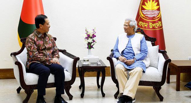 আসিয়ান সদস্য পদ পেতে ইন্দোনেশিয়ার সমর্থন চান ড. ইউনূস