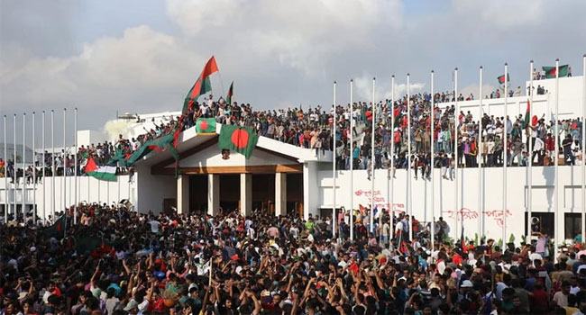 প্রতিবিপ্লব সুখকর হয় না