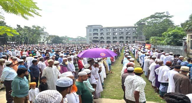 বাউফলে জামায়াত নেতার জানাজায় জনতার ঢল