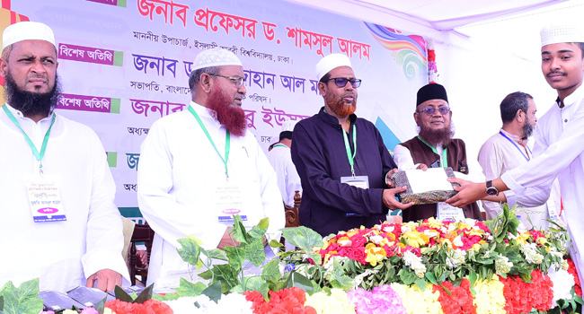 ‘দেশকে নেতৃত্ব দিতে নীতি-নৈতিকতা সম্পন্ন মানুষ প্রয়োজন’
