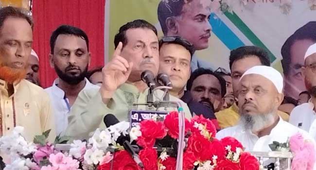 ‘জনগণ নির্বাচনের রোডম্যাপ চায়, নইলে সড়কে নেমে আসবে’