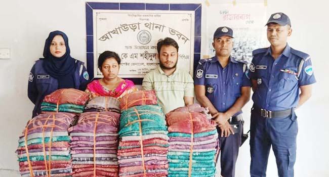 আখাউড়ায় ভারতীয় নাগরিকসহ গ্রেফতার ৩, অবৈধ পণ্য উদ্ধার