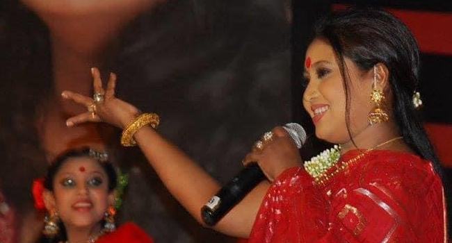রোববার ঢাকা ফিরছেন বেবী নাজনীন