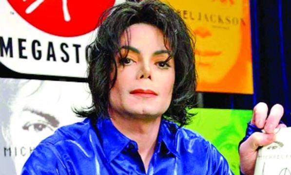 মাইকেল জ্যাকসনের প্লাস্টিক সার্জারির পেছনের সত্যতা
