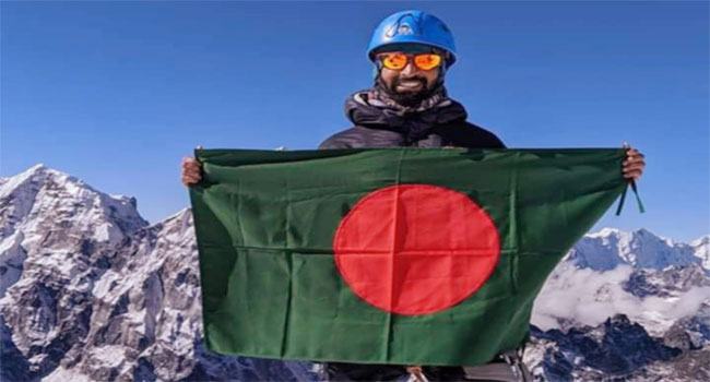তিনটি পর্বতারোহণে রেকর্ড গড়লেন চাটমোহরের তৌকির