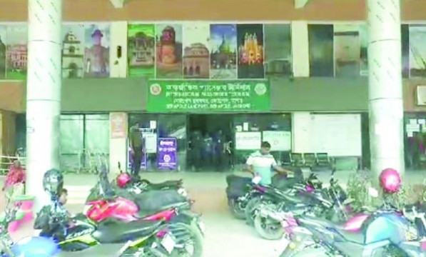 বেনাপোল স্থলবন্দর দিয়ে যাতায়াতে ধস