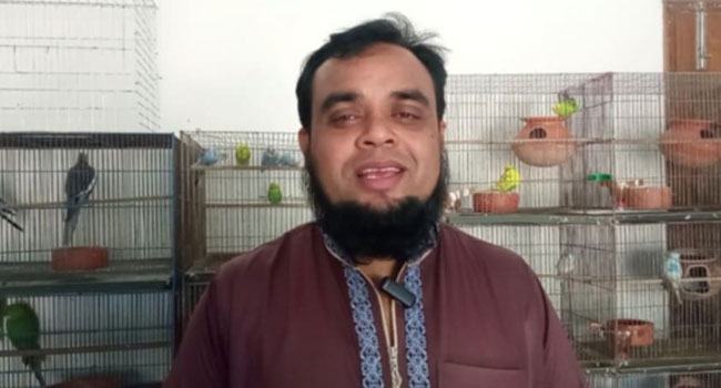 পাখি পালনকে পেশা বানিয়ে স্বাবলম্বী মসজিদের ইমাম