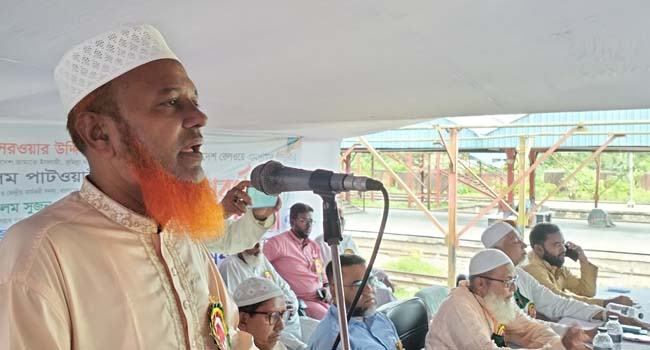 ‘রেলওয়েকে কালো বিড়াল মুক্ত করতে হবে’