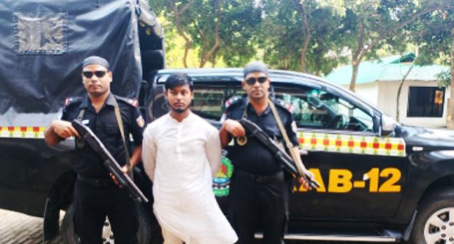 মাকে হত্যা করে ফ্রিজে রাখে ছেলে, সাজায় ডাকাতির নাটক