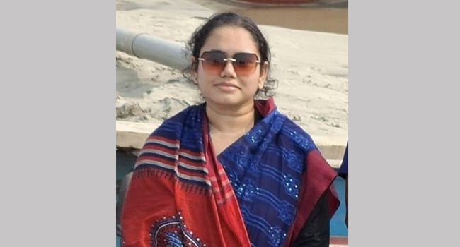 সাংবাদিকদের ক্যামেরা নিয়ে প্রবেশে বাধা ইউএনও ইলোরার