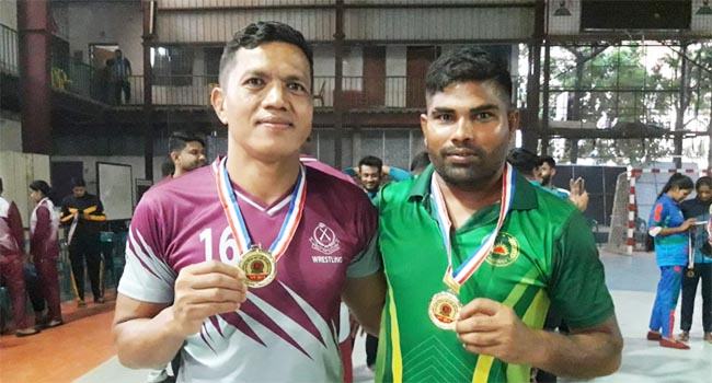 একই দিনে দুই দিপুর স্বর্ণ জয়
