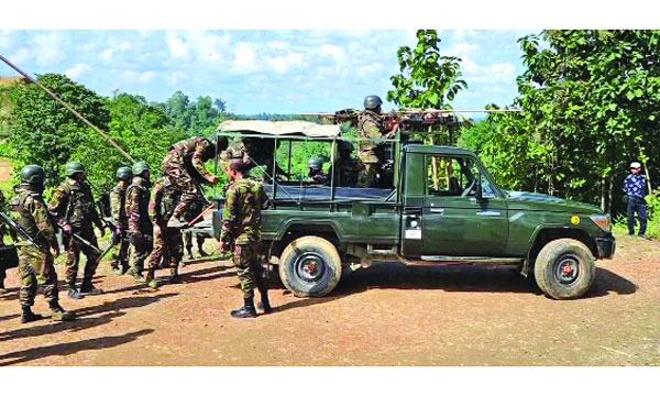 রুমায় একে৪৭সহ অস্ত্র ও গুলি জব্দ