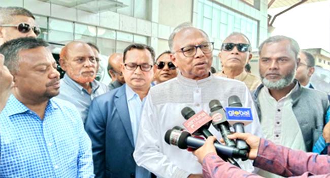 মুক্তভাবে মত প্রকাশে আমরা সংগ্রাম করে যাচ্ছি : মাহমুদুর রহমান