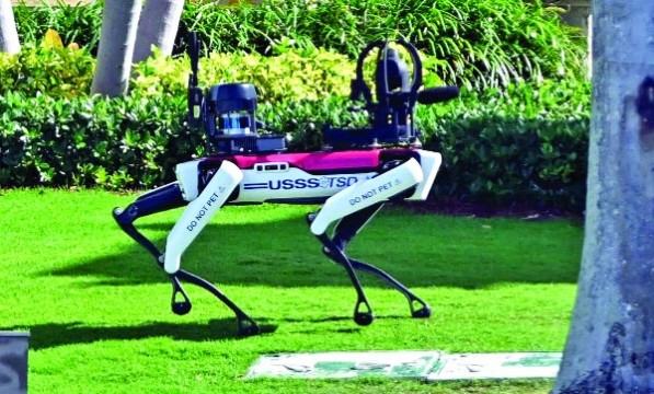 ট্রাম্পের নিরাপত্তায় রোবট কুকুর