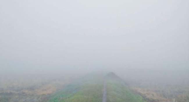 লালমনিরহাটে ঘন কুয়াশায় শীত বাড়ছে