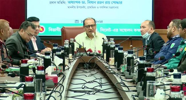 জানুয়ারিতেই প্রাথমিকের সব শিক্ষার্থীরা বই পাবে : উপদেষ্টা বিধান
