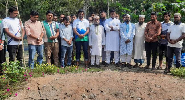 আ’লীগ ও তার দোসরদের বিচার না করে নির্বাচন দিলে প্রতিহত করা হবে : হাসনাত আব্দুল্লাহ