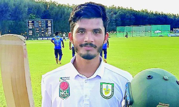 অমিতের টানা সেঞ্চুরি শরিফের ৫ উইকেট