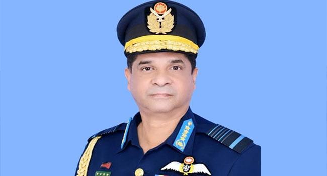 চীন সফর শেষে দেশে ফিরেছেন বিমান বাহিনী প্রধান
