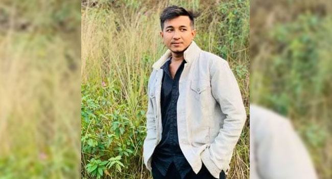 কোমায় থাকা ছেলের মুখে মা ডাক শোনার অপেক্ষায় মাহিনূর বেগম