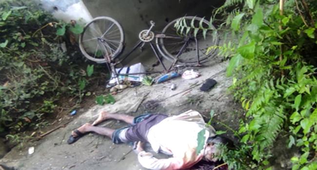 চিরিরবন্দরে দফতরীর লাশ উদ্ধার