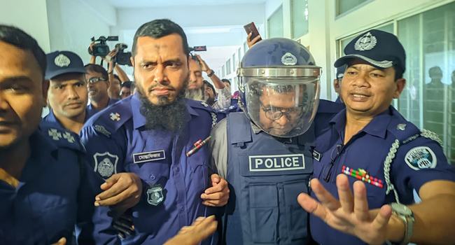 রোকেয়া বিশ্ববিদ্যালয়ের সাবেক প্রক্টর ৩ দিনের রিমান্ডে