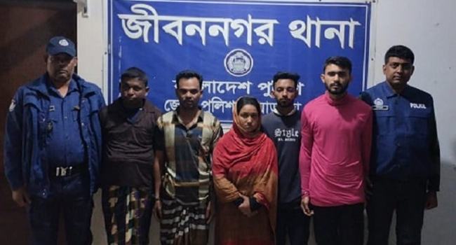 ভারতে অনুপ্রবেশকালে জীবননগর সীমান্তে গ্রেফতার ৫