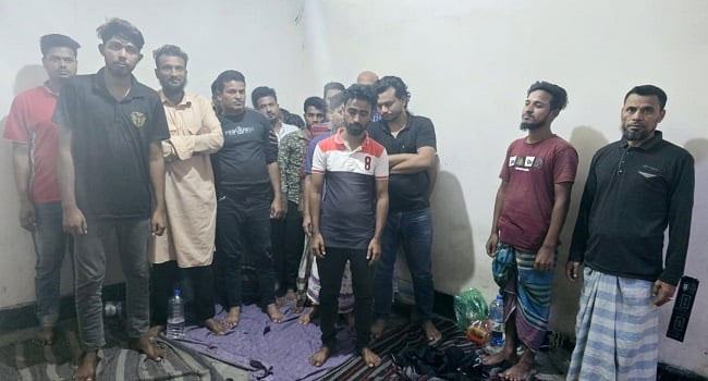 ফতুল্লায় ১৯ জুয়াড়ি গ্রেফতার