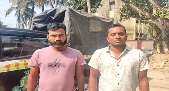 কুমিল্লায় পিস্তল ও ১০ মামলার আসামিসহ গ্রেফতার ২
