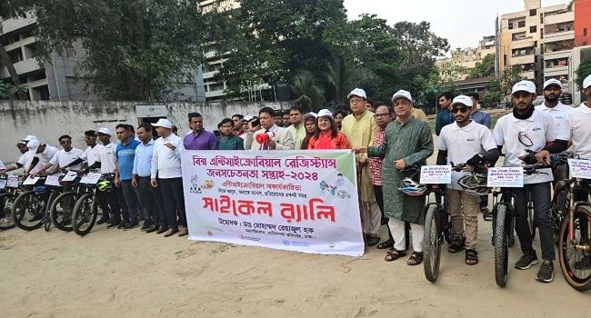 অ্যান্টিমাইক্রোবিয়াল প্রাণি ও পরিবেশের জন্য বড় হুমকি
