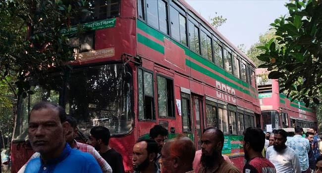 পিকনিকের বাসে বিদ্যুৎস্পৃষ্টে ৩ বিশ্ববিদ্যালয় শিক্ষার্থীর মৃত্যু